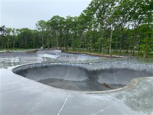 skatepark big bowl